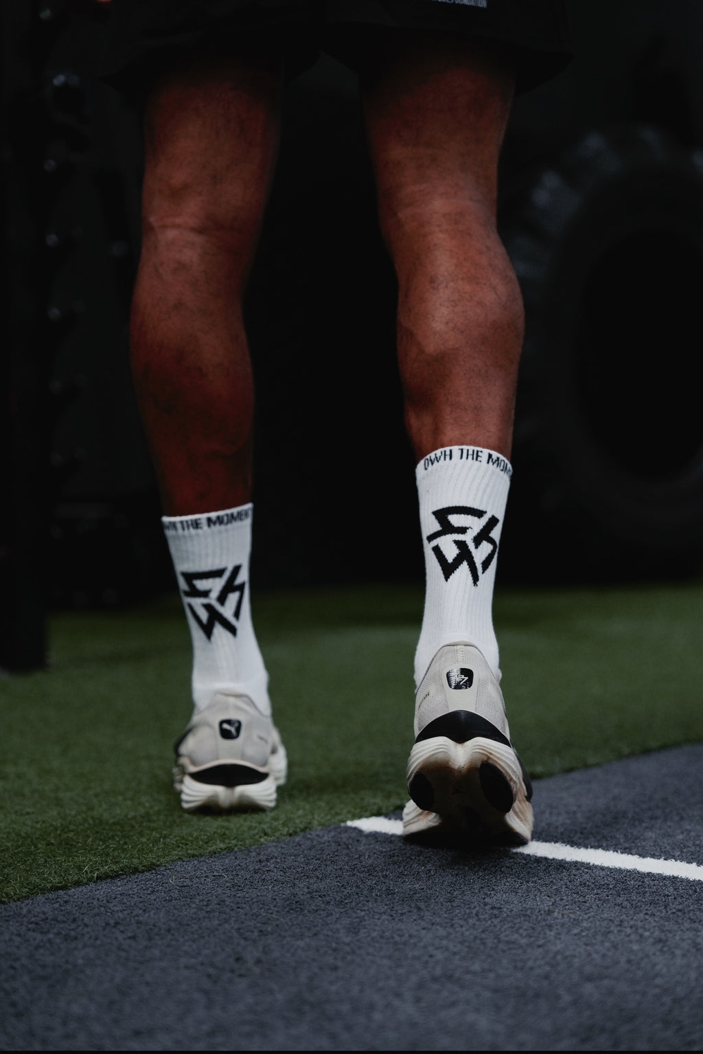 444 HYPER SOCKS BLACK AND WHITE